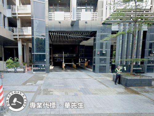 新北板橋大樓拍賣-3