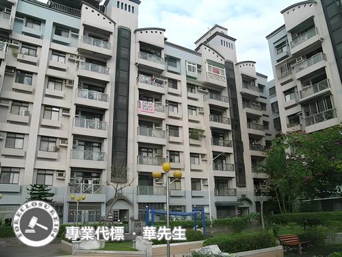 桃園龜山華廈法拍-1