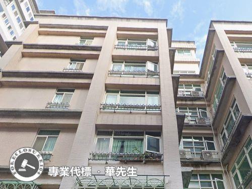 新北泰山華廈法拍-2